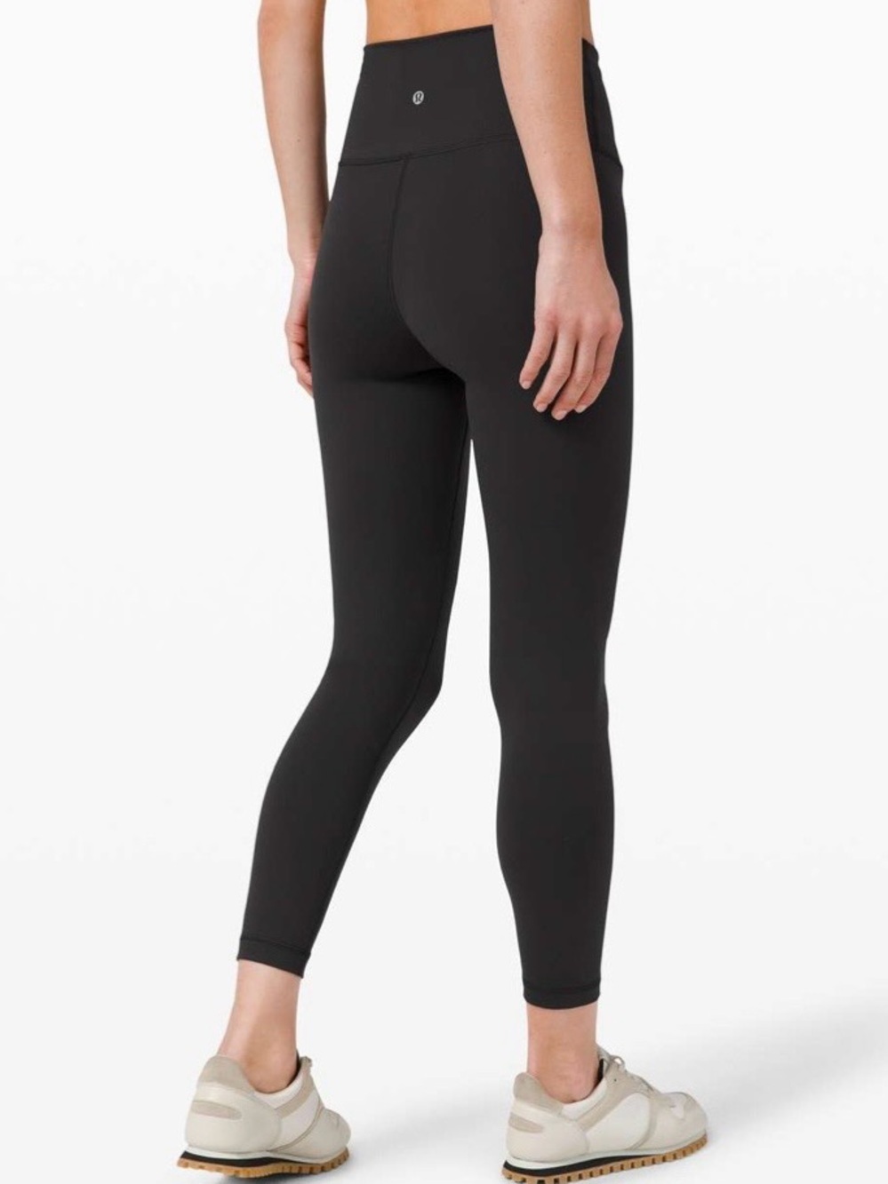 Lululemon Wunder Train High-Rise Tight 25" PELOTON
Black size 4 EUC